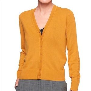 Banana Republic Mustard V Neck Cardigan Size Medium
